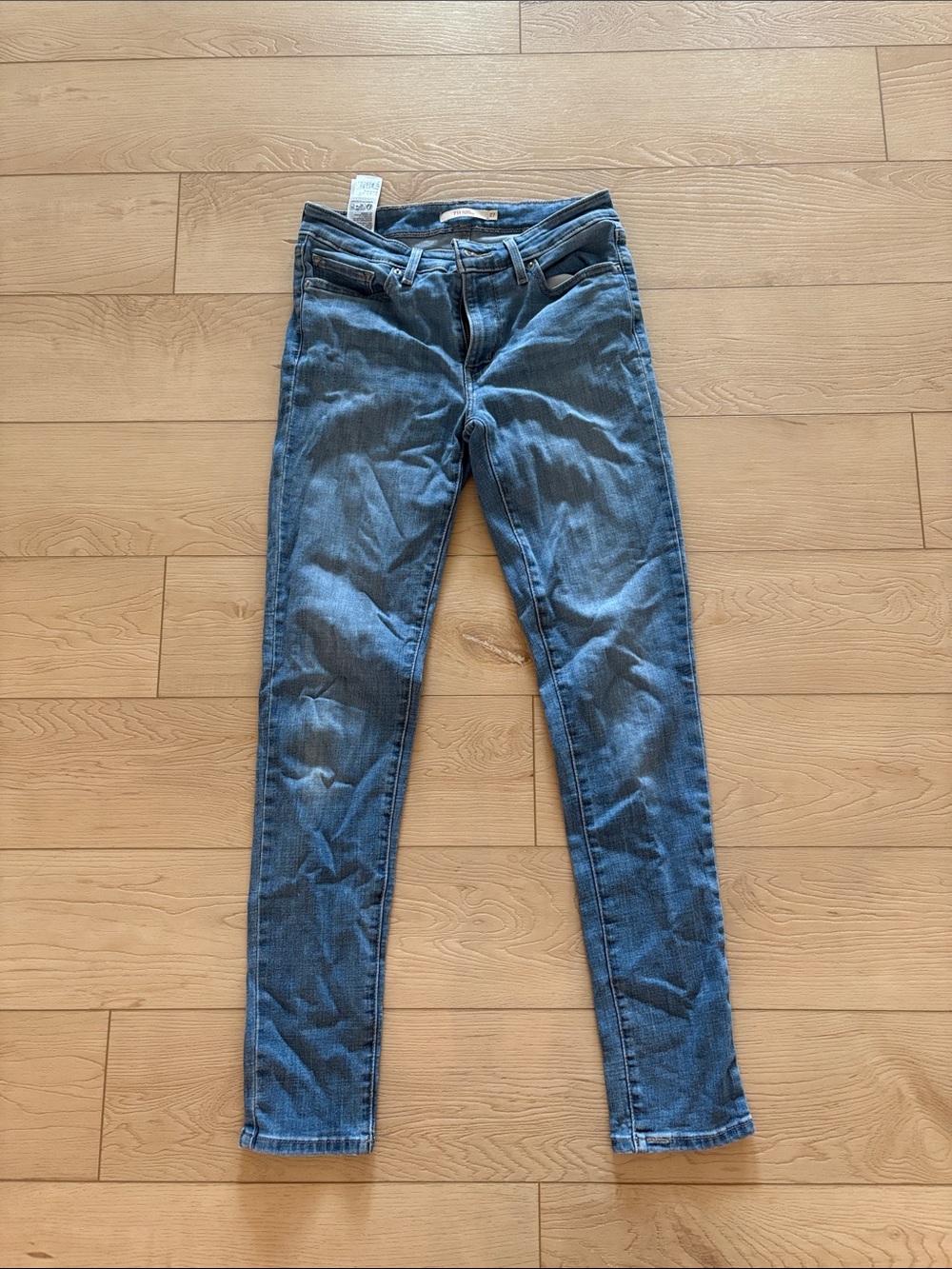Levi's Women's Medium Blue Skinny Jeans